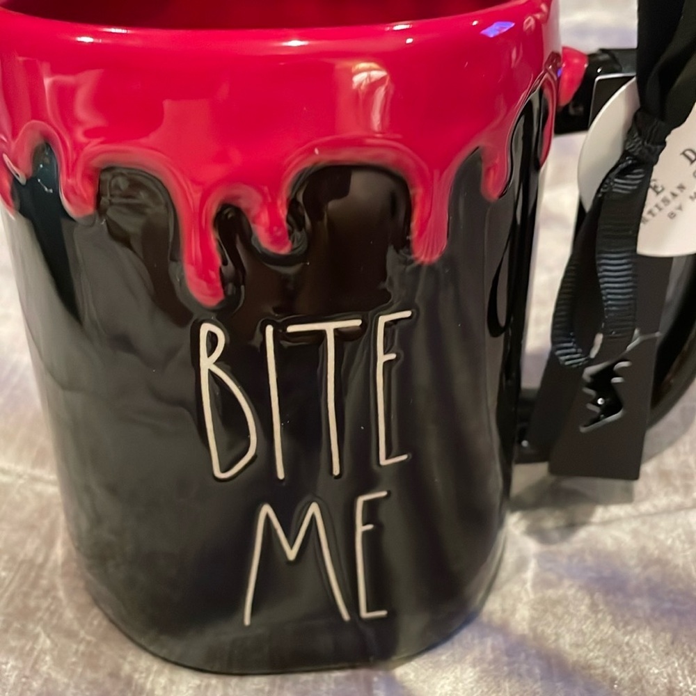 Rae Dunn Bite Me Vampire Halloween Coffee Mug NWTS